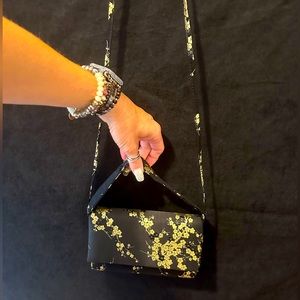 111 State, Womens Petite Purse clutch (removable strap) or crossbody